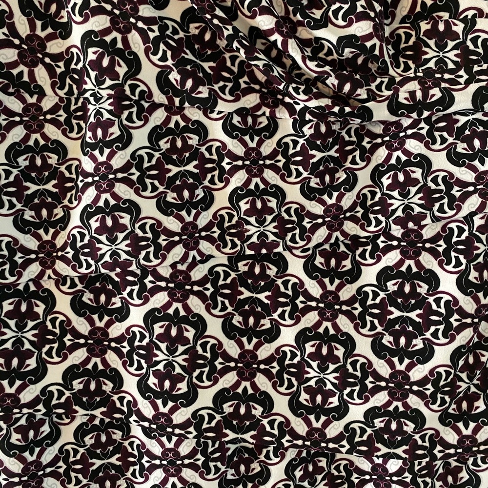 Whbm Top In Xl. Sleeveless Geometric Pattern - image 3